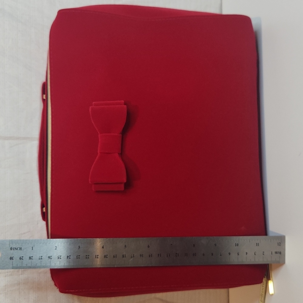 Elegant Estee Lauder Red Bow Cosmetic Bag. Size 13" by 11". - Picture 9 of 11